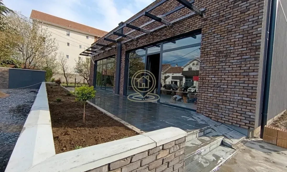 Rent, office space, 290m², Altina, Beograd