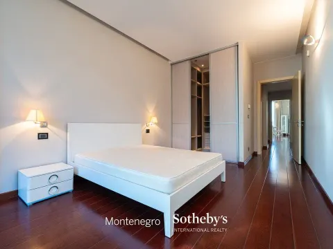 Rent, three bedroom apartment, 204m², Kod Capital Plaze, Podgorica - image 19