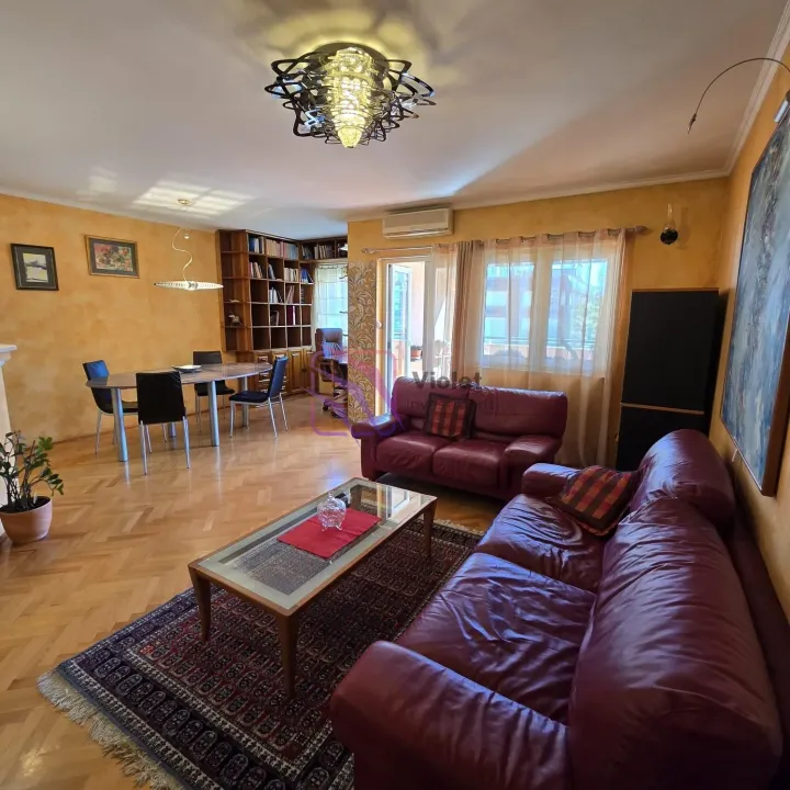 Rent, two bedroom apartment, 85m², Podgorica, Crna Gora