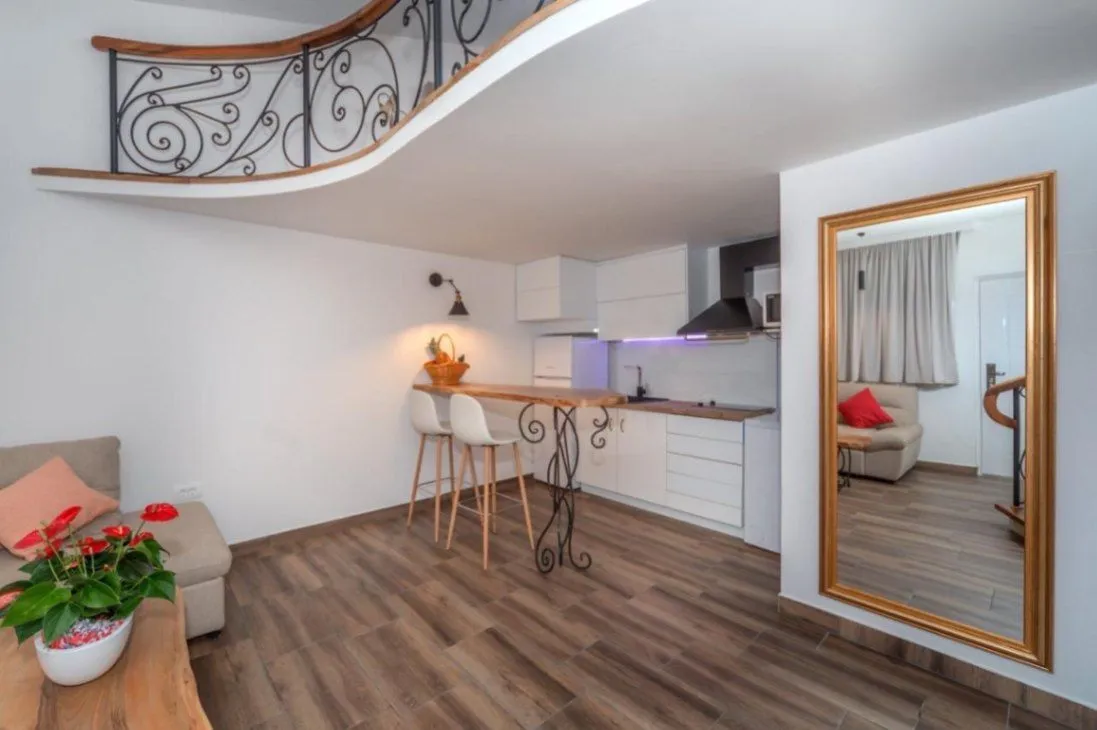 Rent, apartment, 38m², Centar, Bar