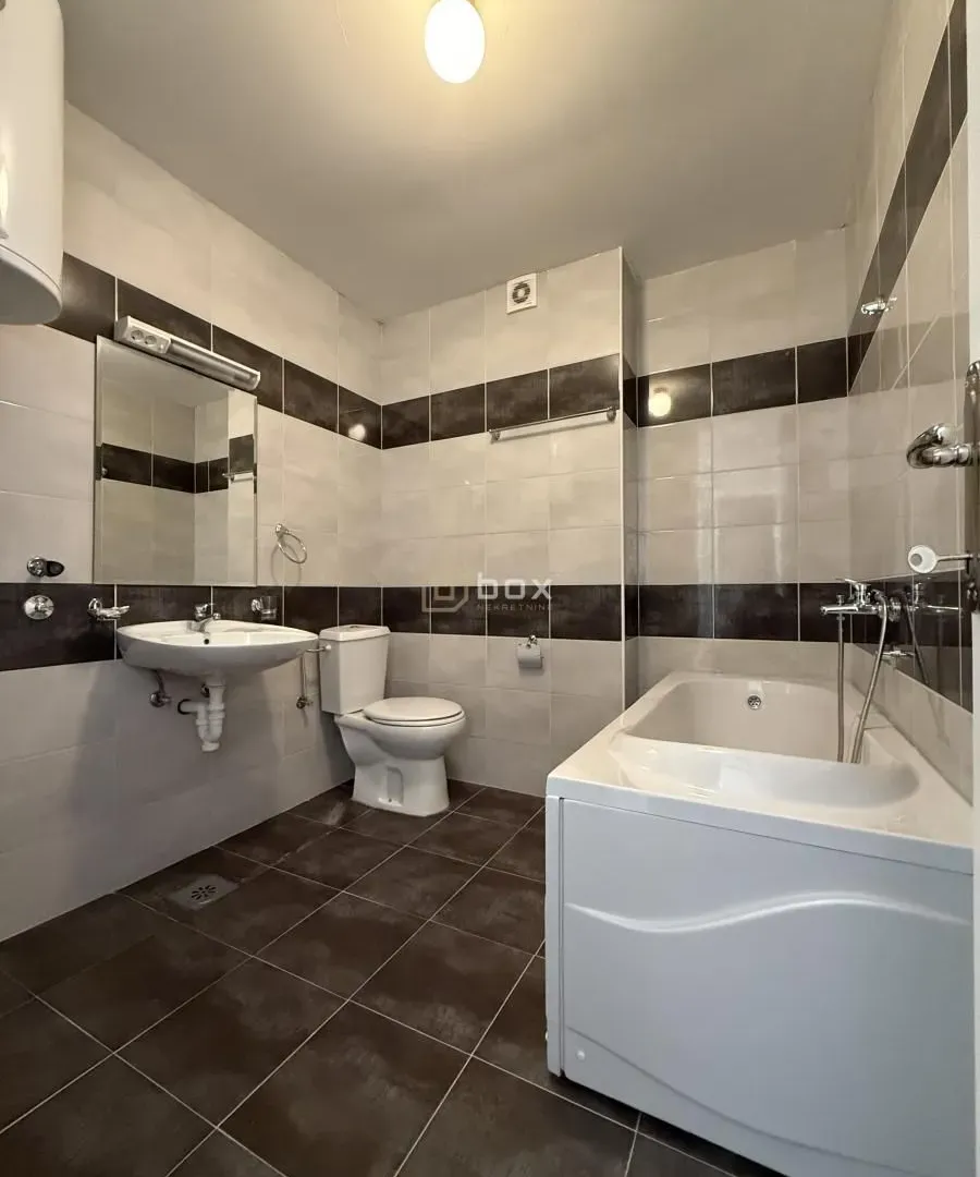 Prodaja, dvosoban stan, 65m², Medijana, Niš
