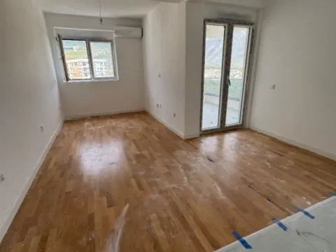 Prodaja, dvosoban stan, 74m², Centar, Bar - image 3