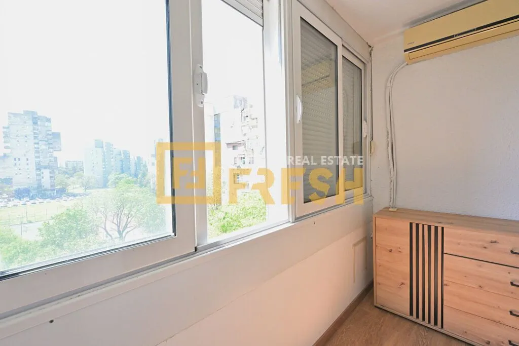 Rent, one bedroom apartment, 60m², Blok 5, Podgorica