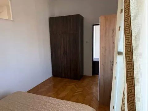 Izdavanje, jednosoban stan, 45m², Drač, Podgorica - image 5