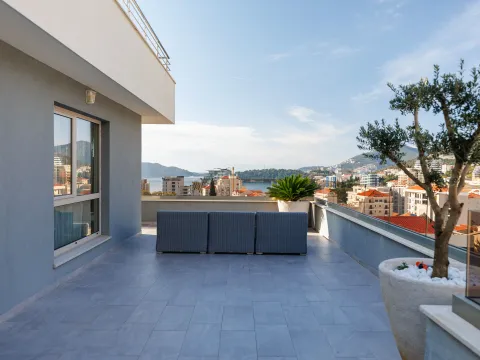 Sale, three bedroom apartment, 104m², Bečići, Budva - image 7