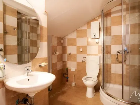 Prodaja, jednosoban stan, 69m², Petrovac, Budva - image 7