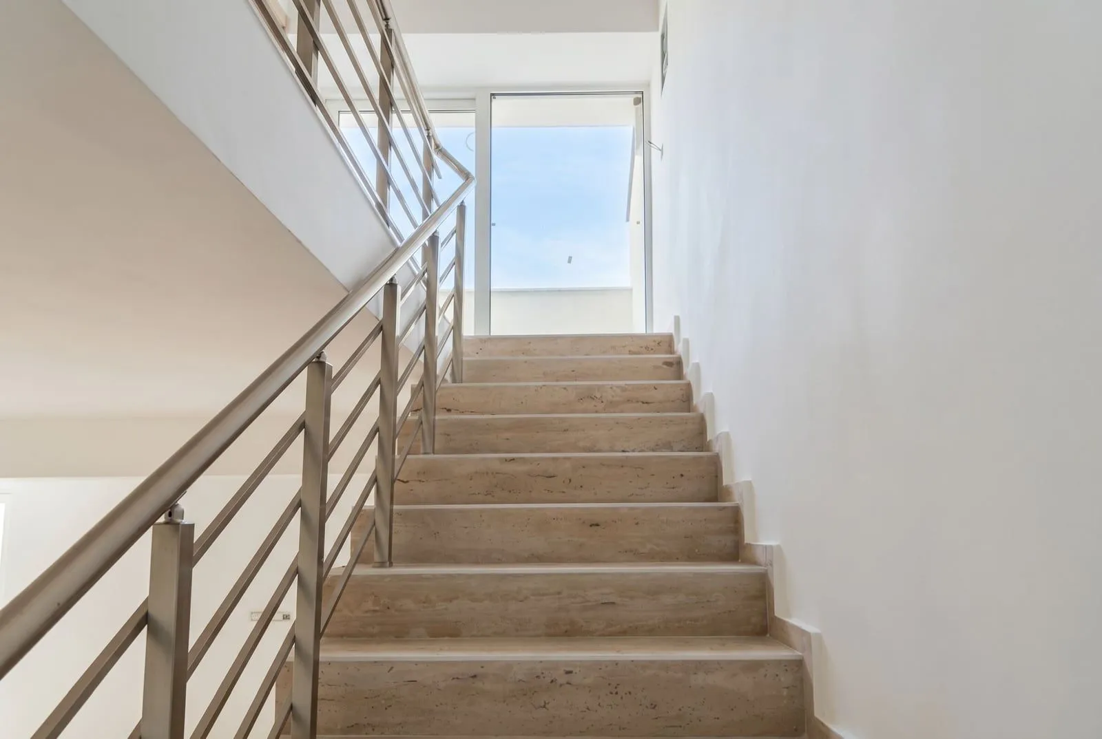 Prodaja, četvorosoban stan, 85m², Đenovići, Herceg Novi