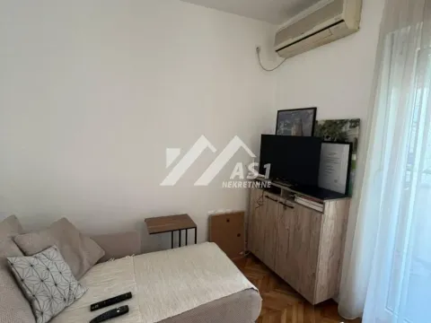 Izdavanje, dvosoban stan, 48m², Telep, Novi Sad Sve Podlokacije - image 2