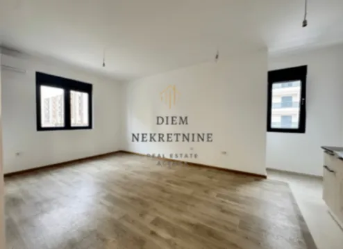 Izdavanje, dvosoban stan, 55m², Podgorica, Crna Gora