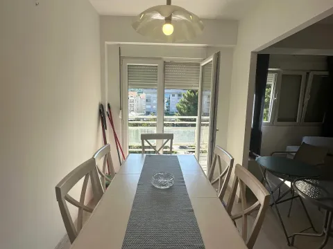 Izdavanje, dvosoban stan, 70m², Centar, Tivat - image 3