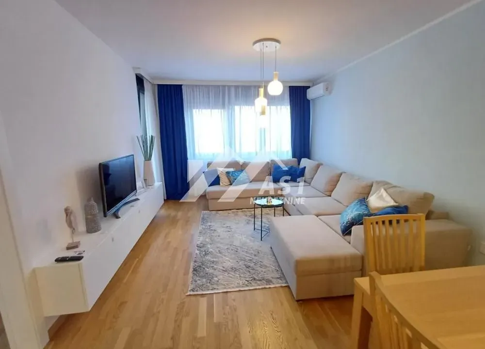 Izdavanje, trosoban stan, 66m², Rotkvarija, Novi Sad Sve Podlokacije