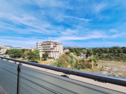 Izdavanje, dvosoban stan, 100m², Preko Morače, Podgorica - image 12