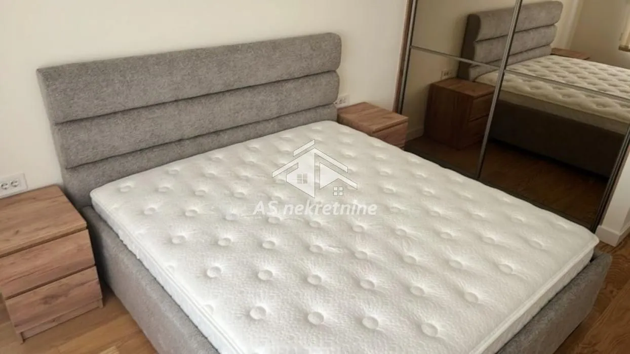 Izdavanje, dvosoban stan, 67m², Novi Beograd Sve Podlokacije, Beograd