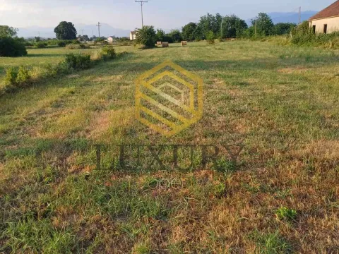 Zemljište in Zeta