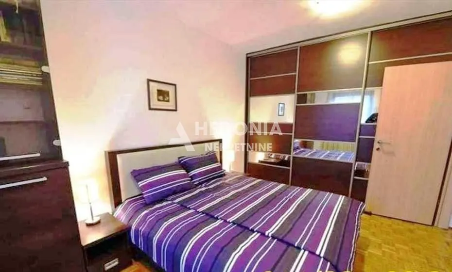 Rent, two bedroom apartment, 65m², Stari Grad, Beograd