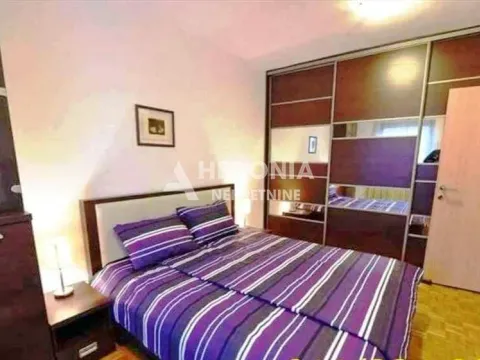 Rent, two bedroom apartment, 65m², Stari Grad, Beograd - image 7