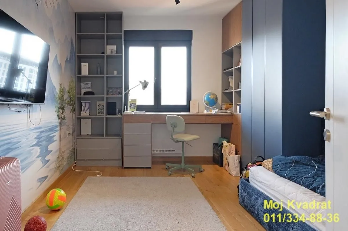 Sale, apartment, 152m², Čubura, Beograd