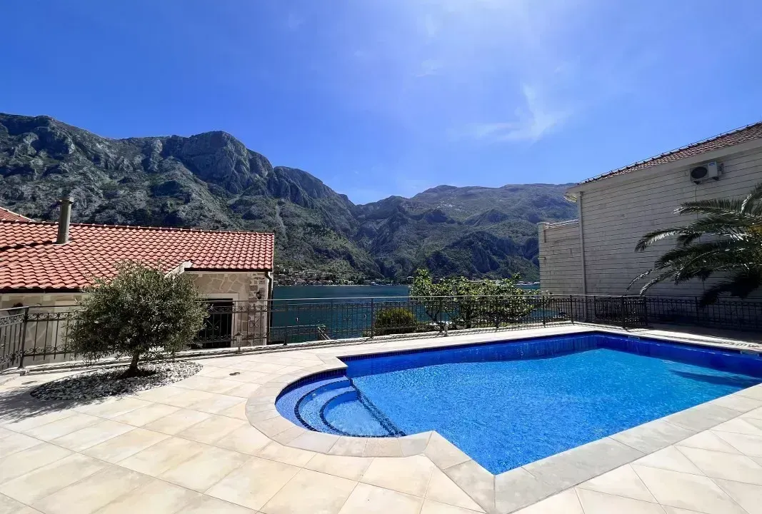 Prodaja, kuća, 97m², Muo, Kotor