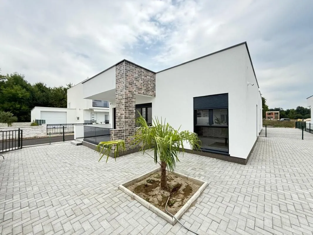 Prodaja, kuća, 86m², Donji Štoj, Ulcinj