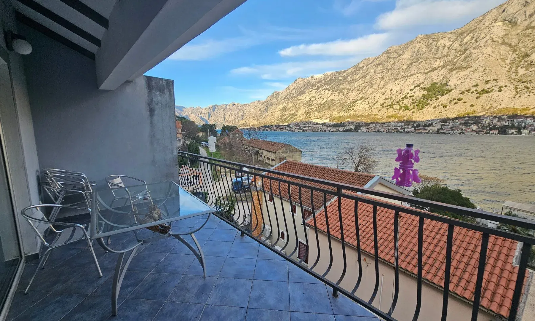 Prodaja, četvorosoban stan, 115m², Muo, Kotor