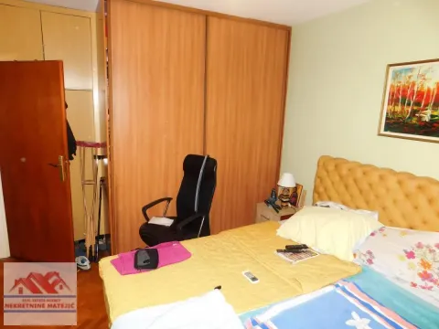 Prodaja, trosoban stan, 77m², Centar, Kragujevac - image 16