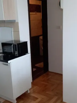 Izdavanje, dvosoban stan, 67m², Podgorica, Crna Gora - image 2