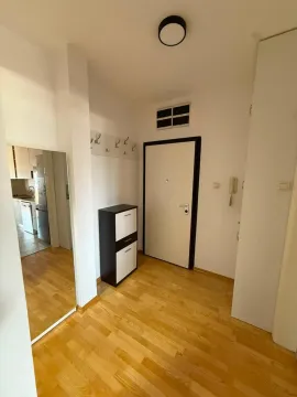 Izdavanje, dvosoban stan, 83m², Preko Morače, Podgorica - image 6