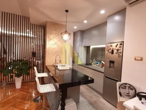 Izdavanje, trosoban stan, 100m², Centar, Novi Sad - image 4