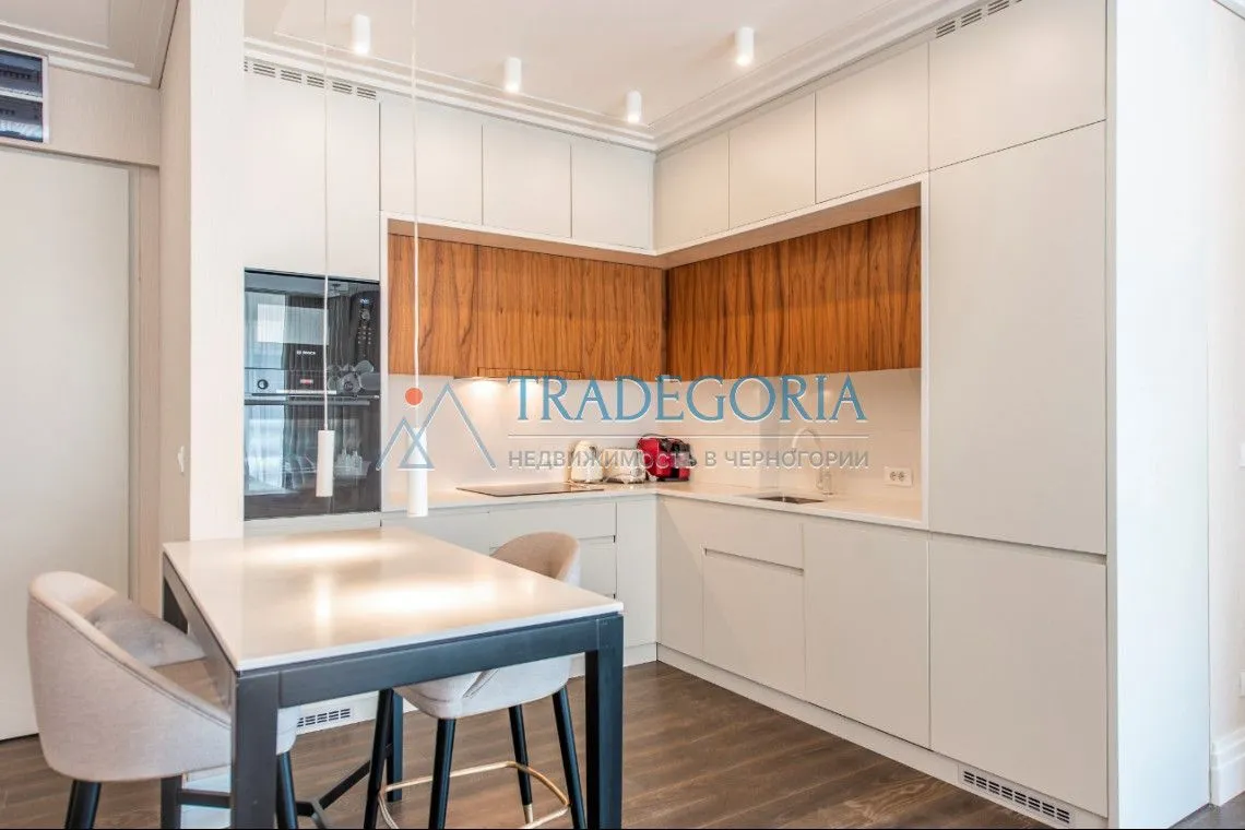Prodaja, trosoban stan, 137m², Budva, Crna Gora