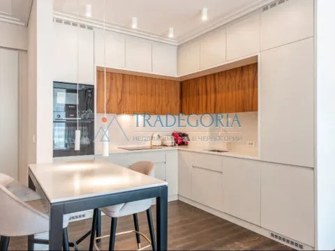 Prodaja, trosoban stan, 137m², Budva, Crna Gora - image 19