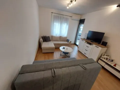 Prodaja, jednosoban stan, 47m², City Kvart, Podgorica - image 6