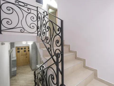 Sale, house, 198m², Dumidran, Tivat - image 11