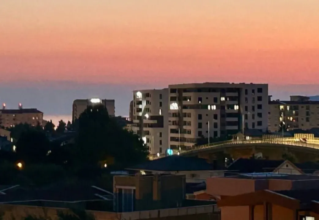 Prodaja, trosoban stan, 80m², Burtaiši, Bar