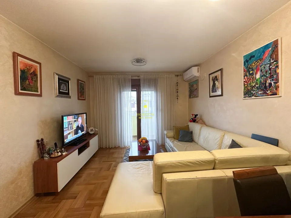 Prodaja, dvosoban stan, 67m², Stari Aerodrom, Podgorica