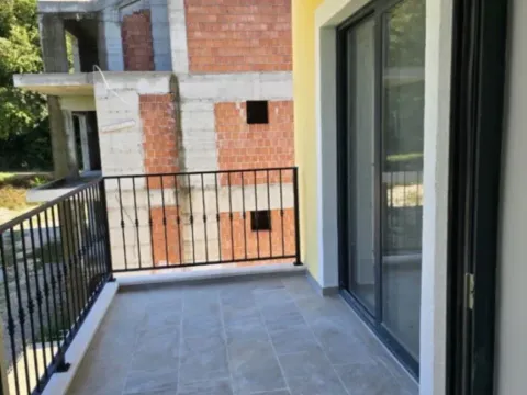 Sale, three bedroom apartment, 87m², Škaljari, Kotor - image 7