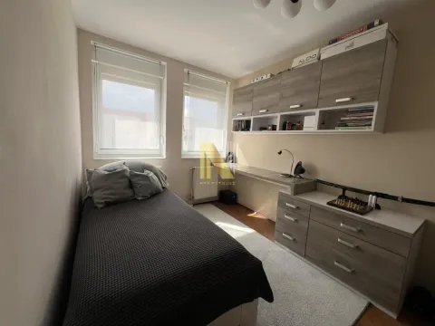 Prodaja, četvorosoban stan, 102m², Cara Dušana, Novi Sad Sve Podlokacije - image 11