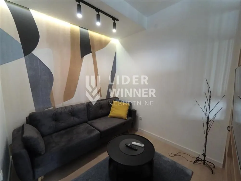 Prodaja, trosoban stan, 68m², Savski Venac, Beograd