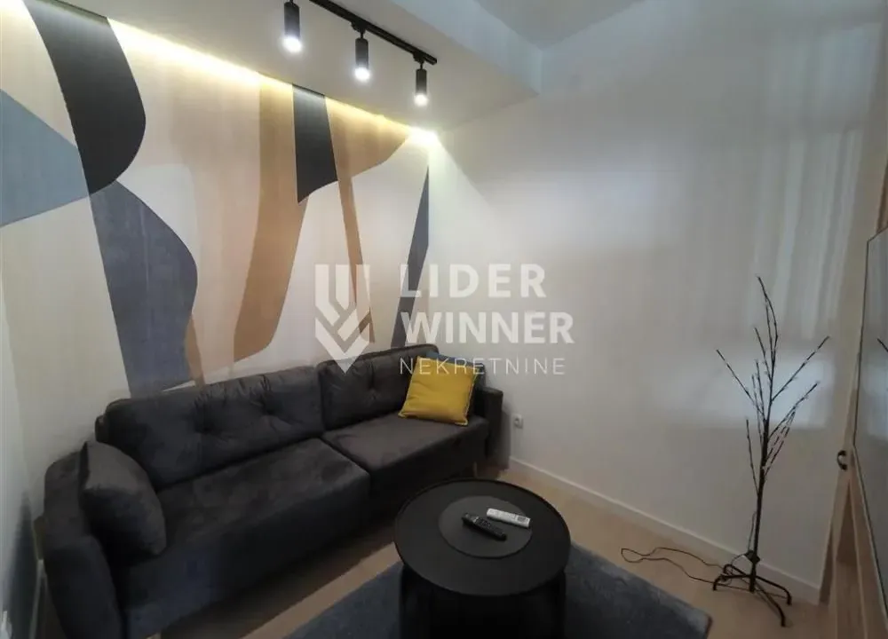 Prodaja, trosoban stan, 68m², Savski Venac, Beograd