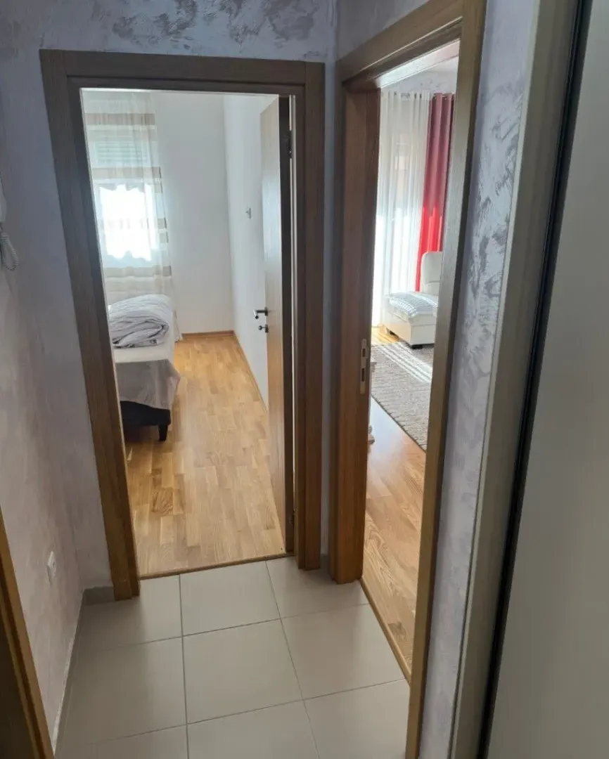 Prodaja, jednosoban stan, 48m², Tuški Put, Podgorica