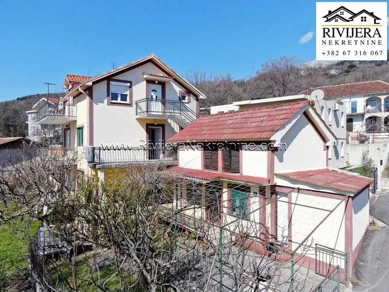 Sale, house, 250m², Topla, Herceg Novi