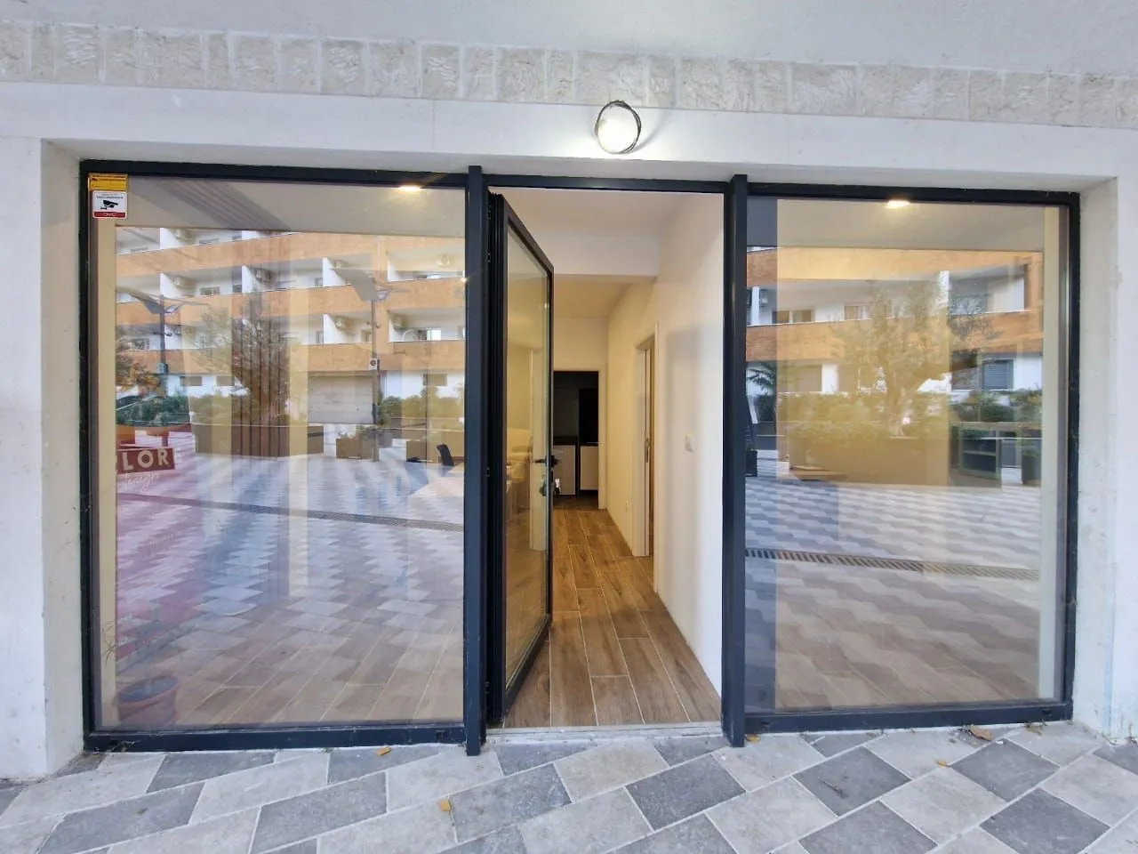 Sale, office space, 35m², Bijeli Do, Budva