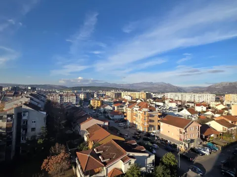 Prodaja, jednosoban stan, 48m², Stari Aerodrom, Podgorica - image 7