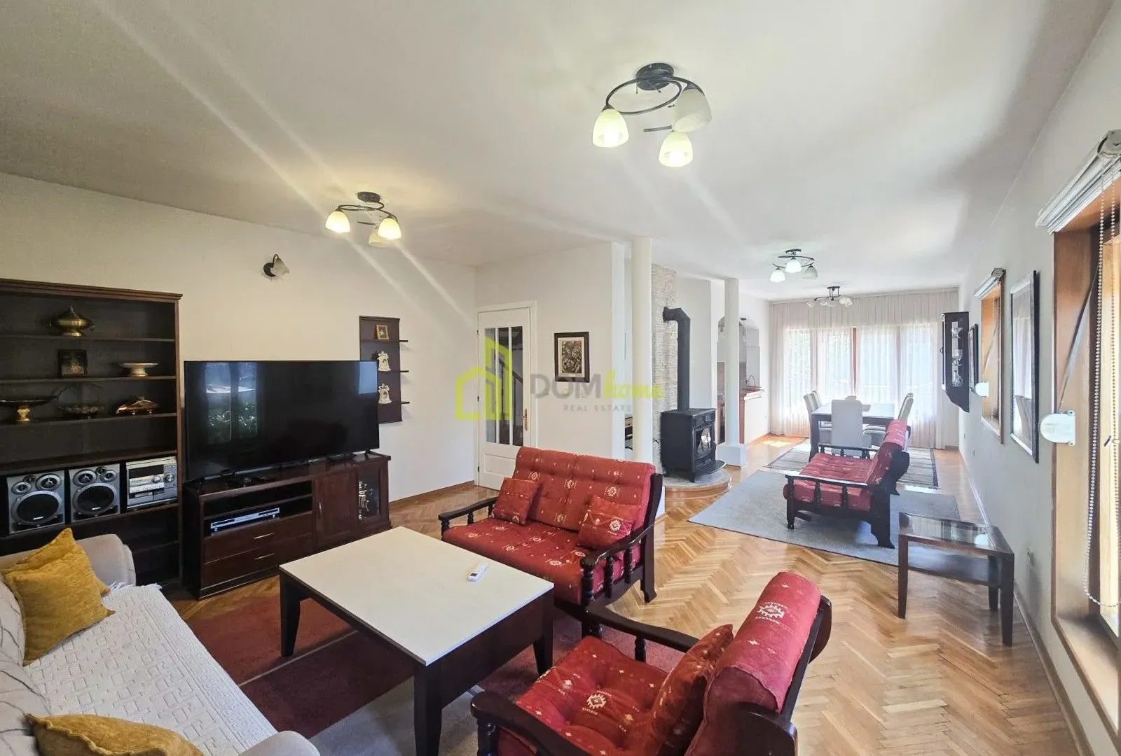 Rent, house, 200m², Tološi, Podgorica