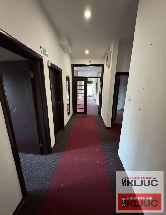 Rent, office space, 171m², Centar, Novi Sad