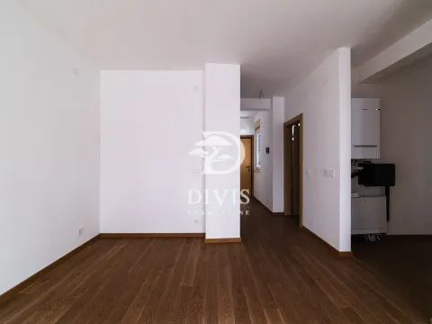 Prodaja, četvorosoban stan, 71m², Vračar Hram, Vračar Sve Podlokacije - image 4