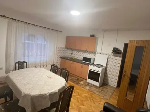Izdavanje, kuća, 127m², Centar, Kragujevac - image 3