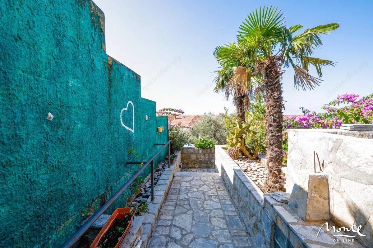 Sale, house, 375m², Sveti Stefan, Budva
