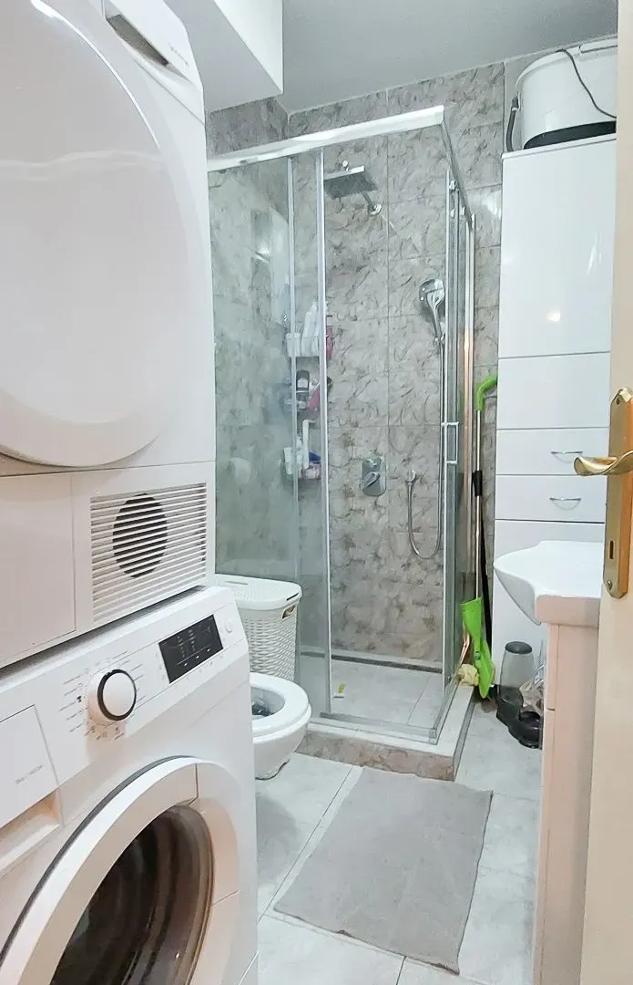 Prodaja, trosoban stan, 85m², Aleksinac, Niš
