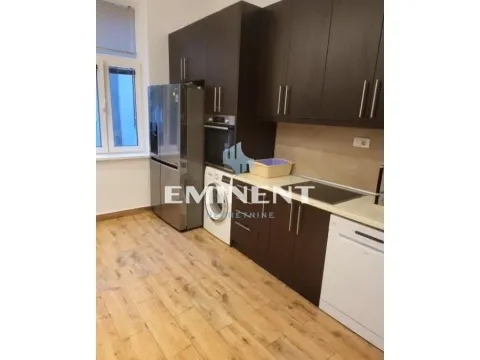 Izdavanje, četvorosoban stan, 100m², Cvetni Trg, Vračar Sve Podlokacije - image 3