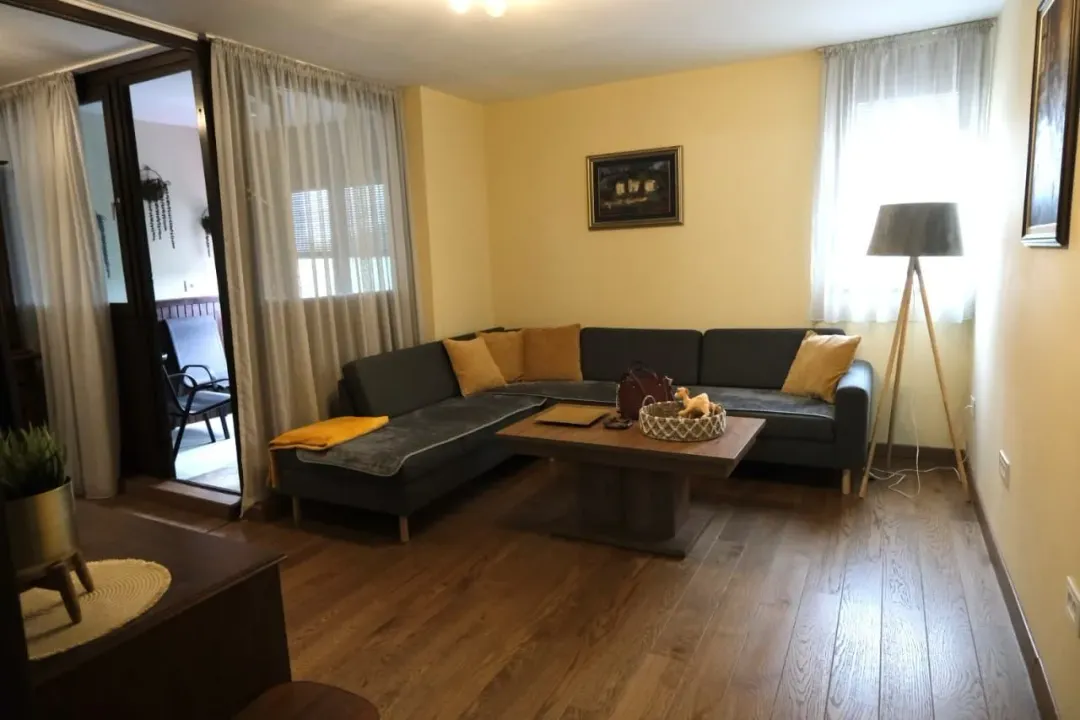 Rent, three bedroom apartment, 77m², Blok 5, Podgorica
